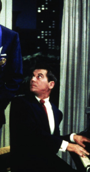 MV5BMTkyOTI0MjA0Nl5BMl5BanBnXkFtZTcwNTg5MDQyNw@@._V1_SY1200_CR581,0 ...