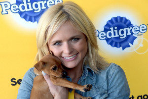 It's no secret that Miranda Lambert really loves her dogs, but this ...