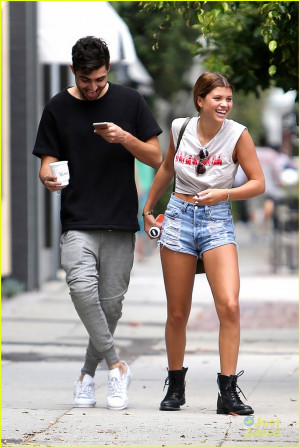 Sofia Richie Breaks Out Into Laughter After Breakfast With Friends