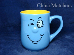 Trade-Winds-Tableware-Funny-Face-39-Wink-Wink-39-Blue-Mug_700_600 ...