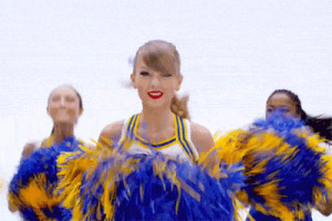 Taylor Swift Dances Like No One’s Watching in ‘Shake It Off ...
