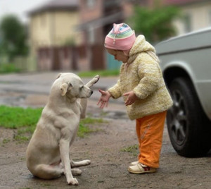 little_girl_and_dog_01.jpg