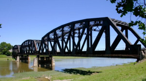 CSX/NS main over the Great Miami river in Dayton, OH.