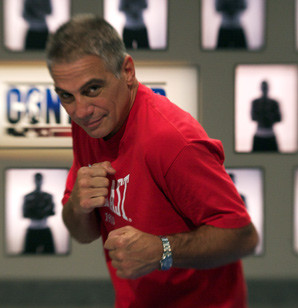 The Brooklyn-born Tony Danza went 9-3 in