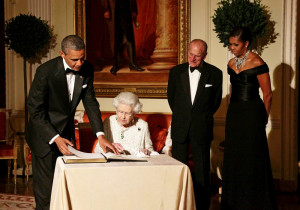Michelle+Obama+Queen+Elizabeth+II+Barack+Michelle+hOl1jExww3lx.jpg