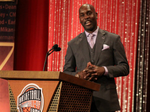Gary Payton made headlines once again a few days ago by stating that ...
