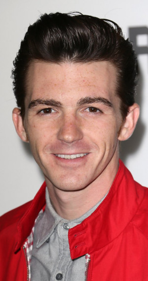 Drake Bell - IMDb