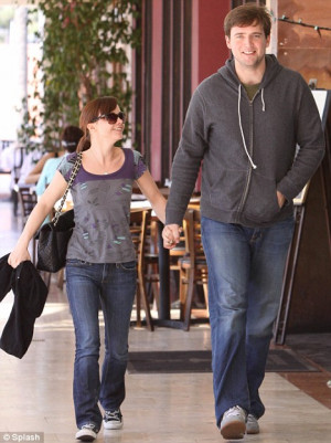 Little and large: Christina Ricci agrees to marry 6ft 6in fiancé ...