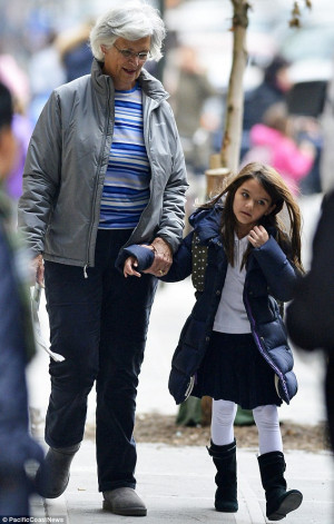 Bonding with grandma: Suri was seen with Katie's mother in NYC on ...
