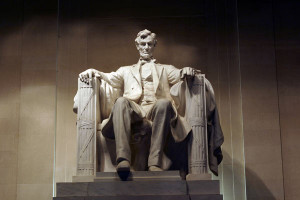 abraham lincoln statue
