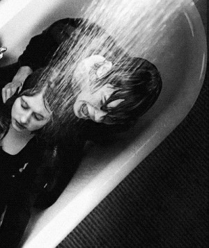 Evan Peters – American Horror Story “don’t you die on me violet ...