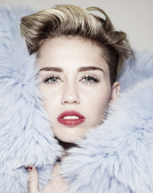 PHOTOS - Miley Cyrus de plus en plus trash : et si tout était de la ...