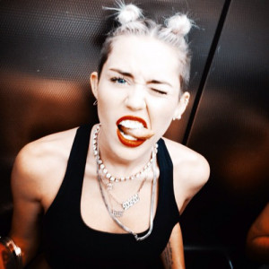 Miley Cyrus’ VMA Performance Shocks Robin Thicke’s Mom