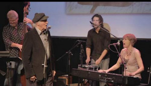 Fille Du Poète Née Entre La Chanson La Poésie E...