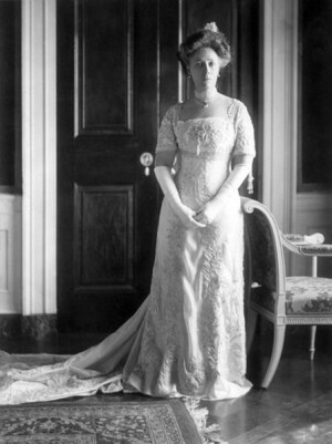 Helen Taft in an official photograph as First Lady. Photo Credit ...
