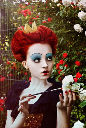 fullcosplay:COSPLAY: the Red Queen / Tim Burton’s Alice in ...