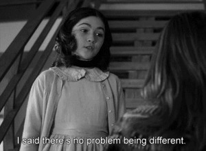 ... creepy horror kid subtitles b&w different isabelle fuhrman the orphan