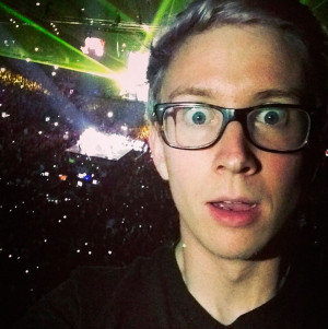 tyler oakley seeing one direction concert
