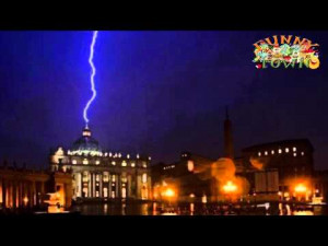 Vatican-Lightning-Strike-after-Benedicts-Resignation.jpg