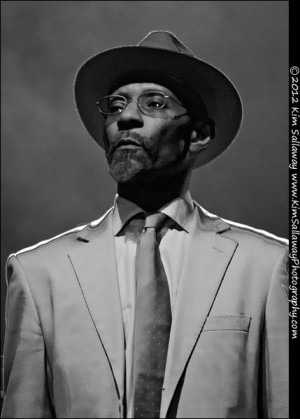 Linton Kwesi Johnston w Dennis Bovelle Dub Band