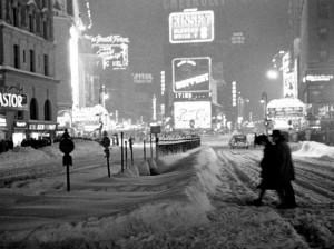 vintage photos of new york city in blizzards