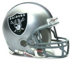 Reviewing: Oakland Raiders Riddell Mini Helmet