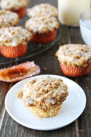 Christmas Eggnog Cake Eggnog coffee cake muffins