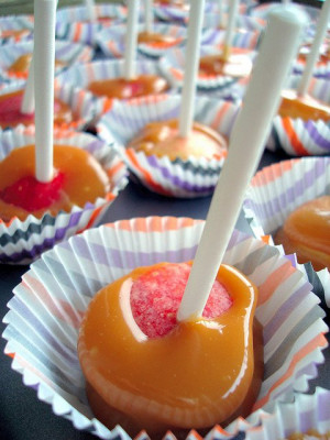 sweet, fun, adorable Caramel Apple Bites. #caramel #apples #Halloween ...