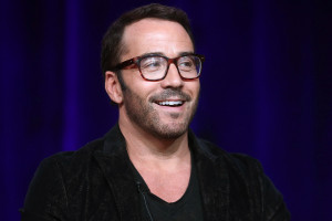 55492c39121d7bad58dea9d9_jeremy-piven-entourage-ari-gold.jpg