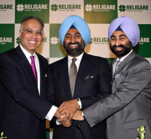 and Managing Director Sunil Godhwani (left), Malvinder Mohan Singh ...