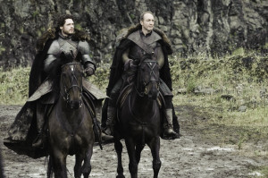 Robb Stark and Roose Bolton discuss their attack on Harrenhal in ...