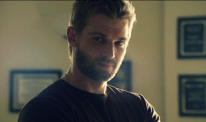 Mike Vogel, Mike Mike