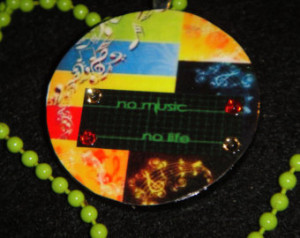 No Music No Life Poker Chip Pendant Necklace with Swarovski Crystal ...