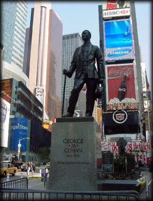 Photo of the George M. Cohan Statue in Duffy Square, Manhattan