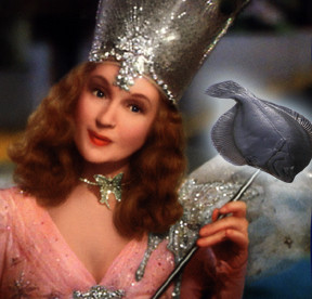 ... Wizard of Oz The Wicked Witch of the West vs Glinda, the Good Witch