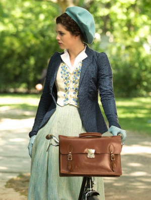 Jessica De Gouw as Mina Murray in Dracula (TV Series, 2013) 1X07 Promo ...