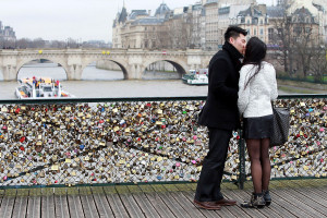 Pont Des Arts' Love Padlocks: A Look At The Most Romantic Spot In ...