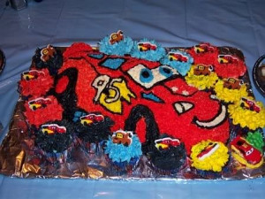 LIGHTNING MCQUEEN CAKE amp CUPCAKES Image