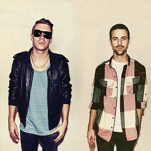 Macklemore-Ryan-Lewis-VS.-Redux-EP-iTunes.jpg