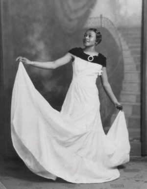 ... BEAUTY CONTESTS AND RAN PHOTOS OF GLAMOROUS BLACK WOMEN, SUCH AS THIS