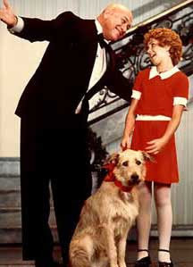 scene from annie annie was based on the little orphan annie comic ...