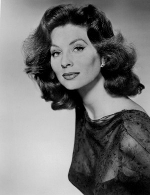 Description Suzy Parker 1963.JPG