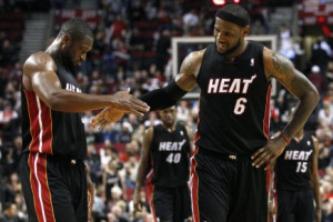 Dwyane Wade et LeBron James ont inscrit 33 et 38 points respectivement ...