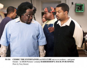 Ice Cube, Cedric the Entertainer and Leonard Earl Howze in Barbershop ...