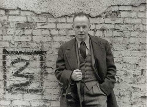 Arnold Newman Henri Cartier-Bresson 1947 “To photograph: it is to ...