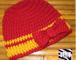 USC Trojans Beanie with Bow Clip