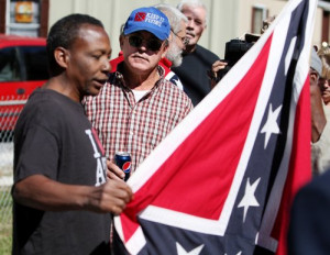 Small minded Racist protest against Confederate flag (pictures)