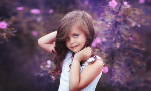 Little Girl Beauty Posture | 1280 x 768 | Download | Close