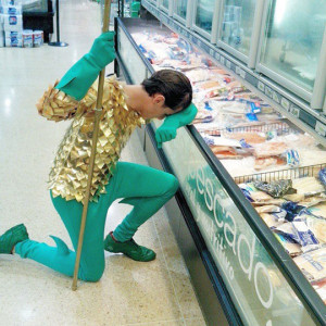 funny-sad-Aquaman-costume-fish-section