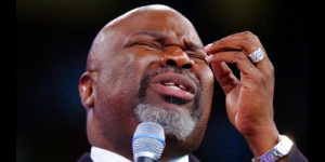 Bishop T. D. Jakes Responds to “Critic” Who Questioned His Diamond ...